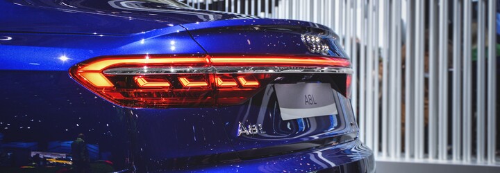 Nový, technologiemi po zuby ozbrojený model A8 je realitou a my vám přinášíme živé dojmy přímo z prezentace