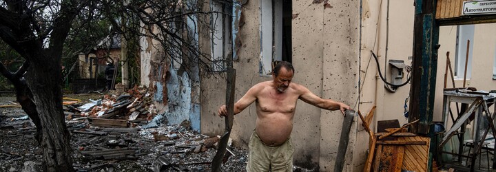 Ruská raketa zasáhla obytný dům v ukrajinském Charkově, jeden člověk zemřel