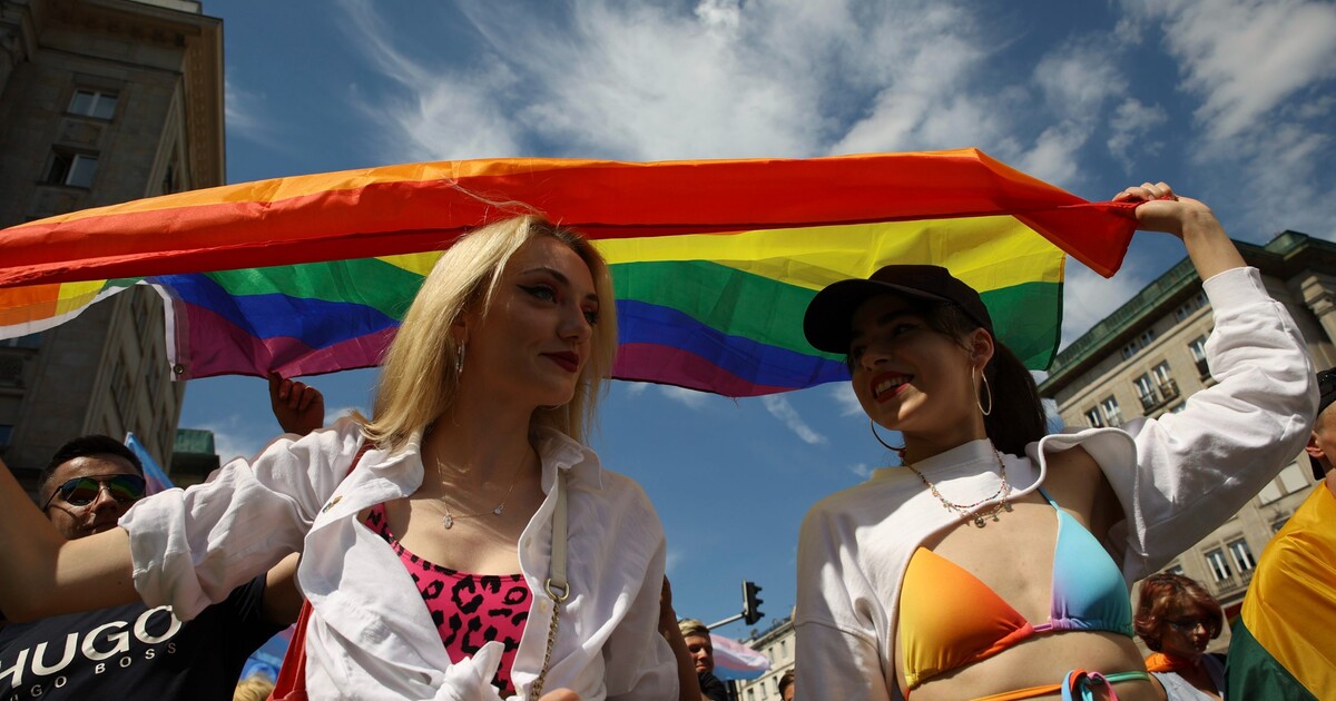 Zatím nic. Sněmovna návrh na manželství pro všechny projednávat nebude