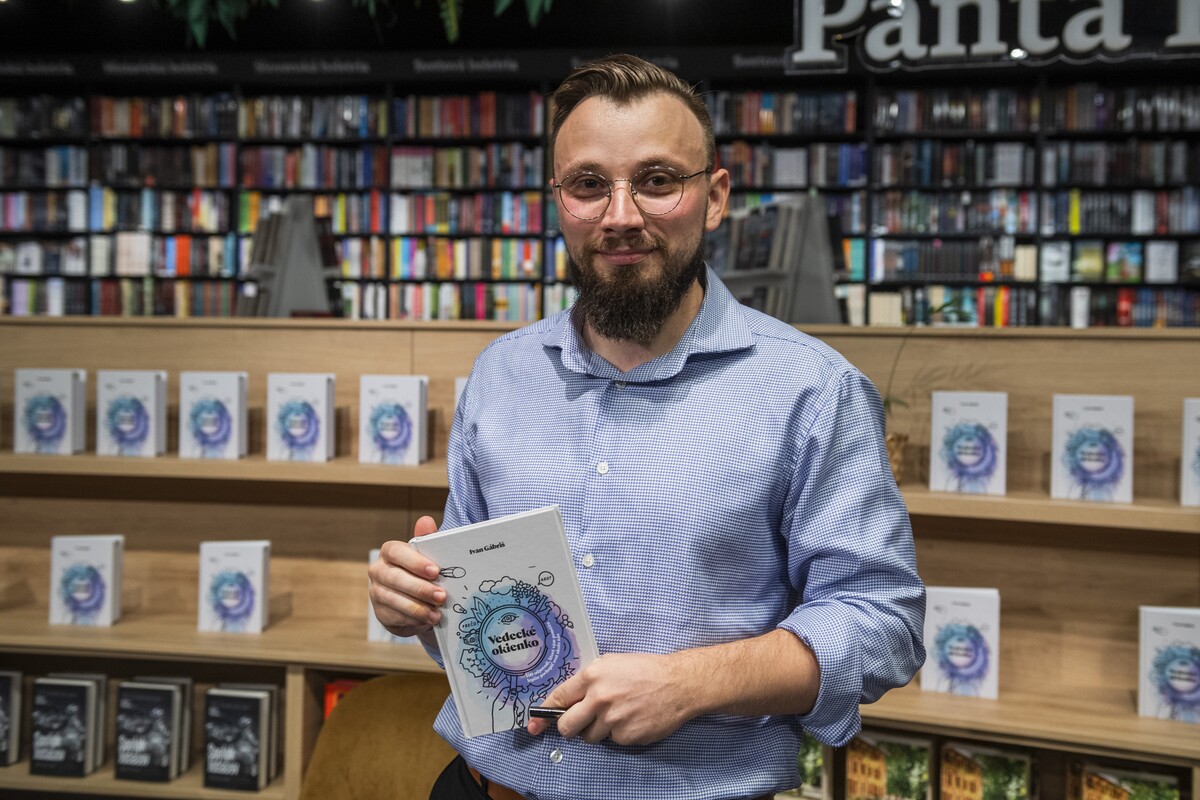 Ivan Gábriš, kniha, vedecké okienko