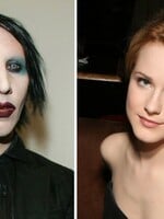 10 bizarných zaujímavostí o Marilynovi Mansonovi: fajčenie ľudských kostí, močenie na fanúšikov, týranie či vyhrážanie sa smrťou