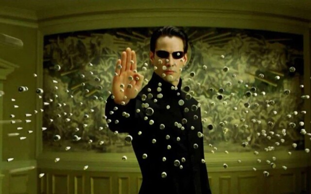 10 najlepších filmov Keanu Reevesa: stvárnil zákerného rasistu, zhýralého detektíva, mamonárskeho právnika aj osamelého zabijaka