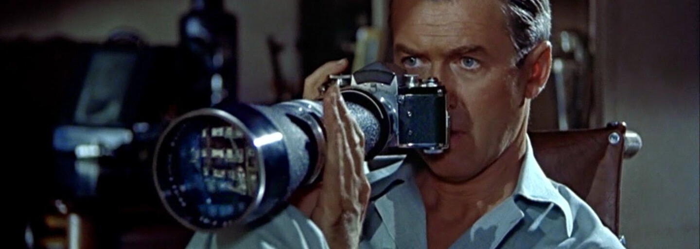 10 najlepších filmov legendárneho Alfreda Hitchcocka, majstra napätia, ktorý točil jeden skvelý film za druhým