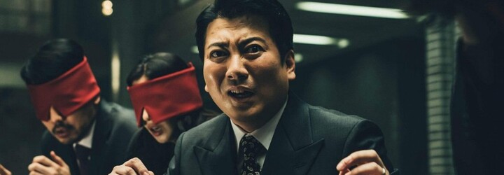 Money Heist: Korea je trápna napodobenina pôvodného seriálu. Postavy sú lacnými karikatúrami Profesora, Berlína, Denvera či Tokio