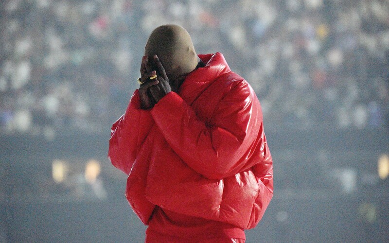 Kanye West album Donda nevydal. Spravilo to za neho vydavateľstvo, ktoré dlhé roky kritizuje.