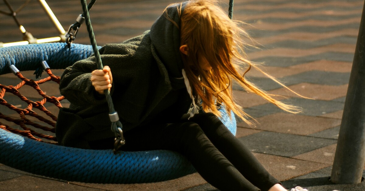 Počet sebevražd dětí narůstá. Vliv měla pandemie a nestabilní situace ve světě