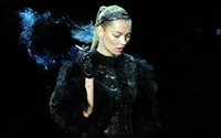 11 zaujímavostí o ikonickej Kate Moss: Pri pôrode mala šampanské, na súde bránila Johnyho Deppa a má zvláštnu záľubu