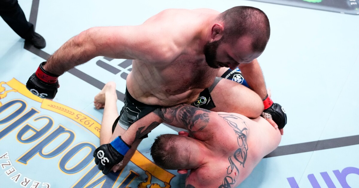 Svěřenec Attily Végha si v UFC připsal další vítězství. V největší organizaci je neporažený
