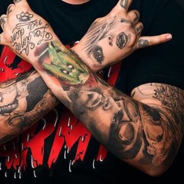 Na koho tetovanie sa pozeráš? 