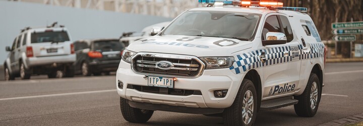 „Je příliš ošklivá na to, aby byla znásilněná.“ Australští policisté měli urážet oběti sexualizovaného a domácího násilí