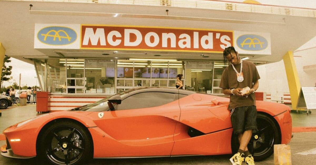 Mcd Raper's Travis Scott má své menu v McDonald's. Raper přijel svůj burger ...