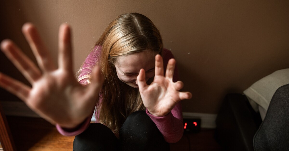 Více než třetina českých rodičů používá fyzické tresty, ukazuje výzkum