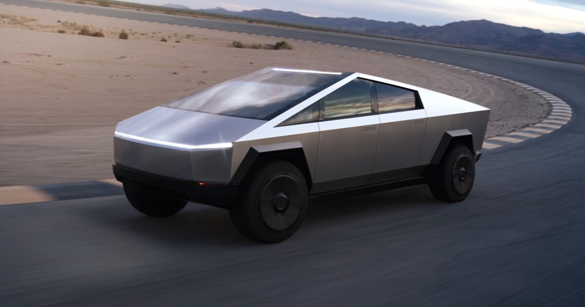 FOTO: Tesla konečně vyrobila první Cybertruck. Prototypy již brázdí silnice ve Spojených státech