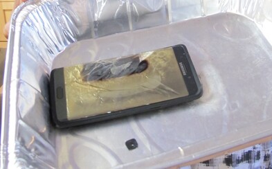 14letou dívku usmrtila exploze smartphonu během spánku 14letou dívku usmrtila exploze smartphonu během spánku