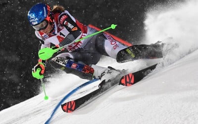 Petra Vlhová predviedla najlepšiu jazdu a vyhrala 1. kolo slalomu v Jasnej.