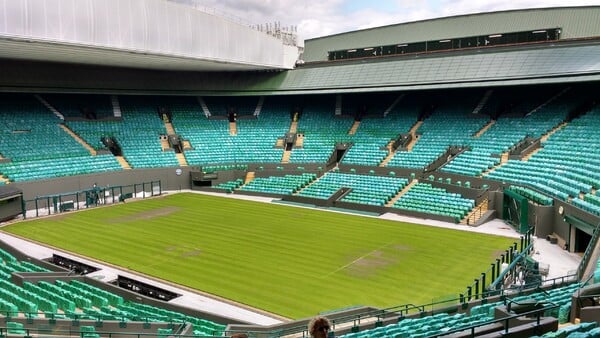 Dôležitým účastníkom Wimbledonu je Rufus. Vieš, kto to je a aká je jeho úloha?