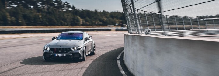 Brabus ukázal extrémní výtvor s výkonem 900 koní a cenou téměř 10 milionů korun. Z 0–300 km/h dá pod 24 sekund