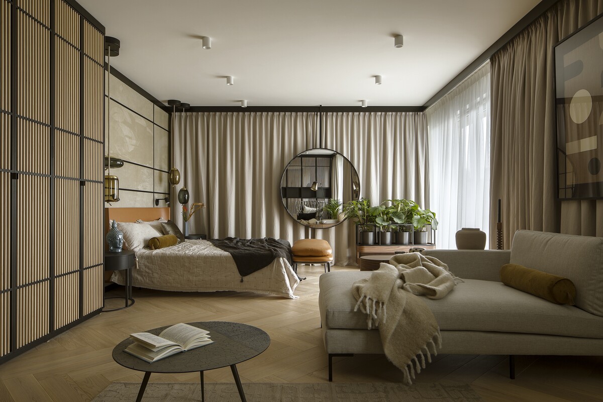 Spojenie elegancie, moderného dizajnu a orientálnych prvkov. Vstúp s nami do luxusného bytu vo Varšave.