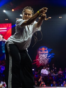 16-ročná Prešovčanka Mishena postúpila do svetového finále tanečnej súťaže Red Bull Dance You Style v Indii