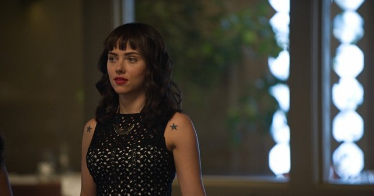 Falešná Scarlett Johansson okradla muže z Prahy o tisíce dolarů. Slibovala mu, že na šmelině vydělá