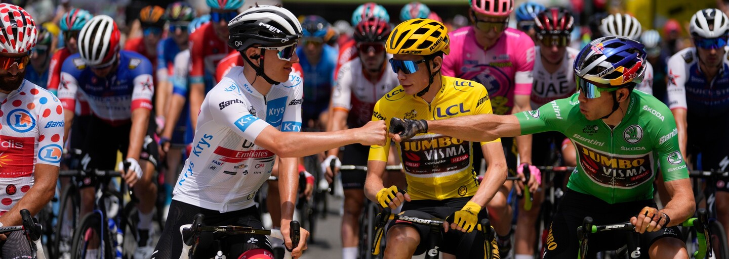 17. etapa Tour de France: Záverečný špurt vedúcej dvojice celkového poradia pre Pogačara, no žltý dres drží bezpečne Vingegaard