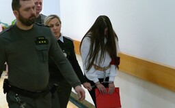 17-ročná Judita je vinná z brutálnej vraždy spolužiaka Tomáša. Dostala trest viac ako 12 rokov vo väzení