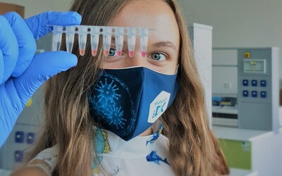 17letá vědkyně Zuzana: Pomáhala jsem vyvíjet test na covid–19, skotský internát je oproti slovenskému z jiného světa (Rozhovor)