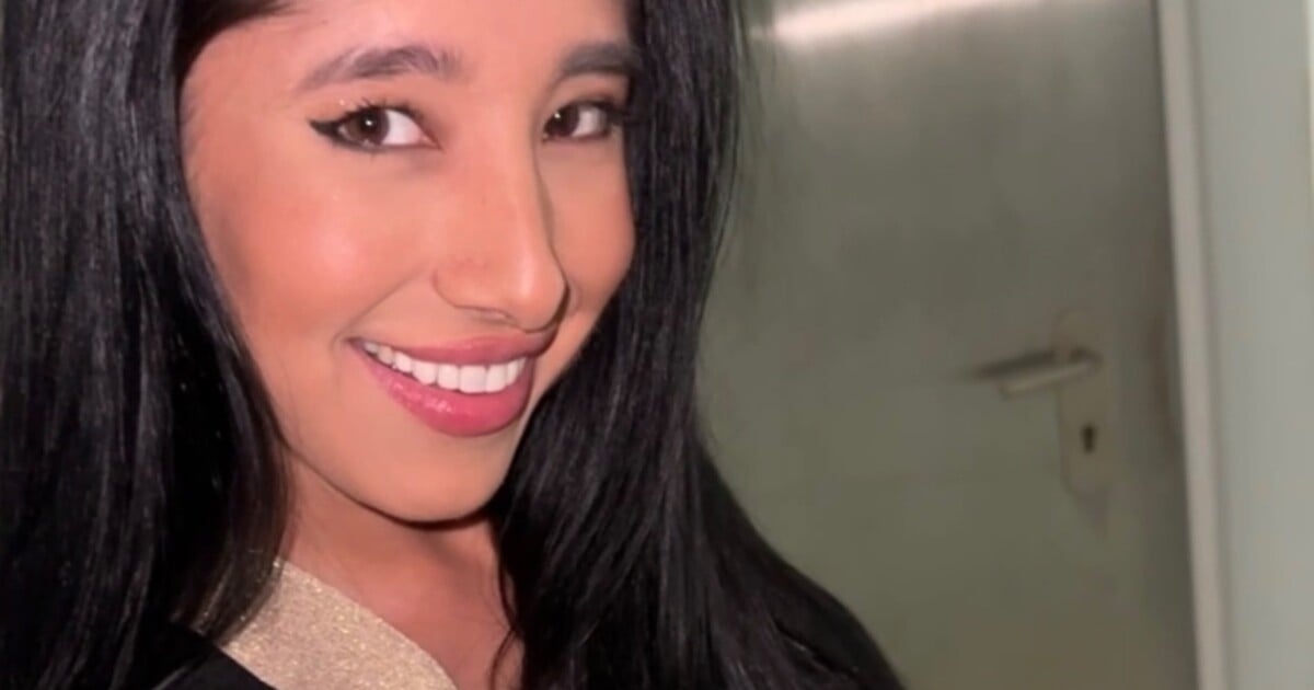 Bizár na Českých lvech. Nikola Lauberová dorazila na červený koberec úplně nahá