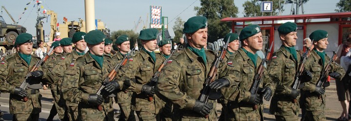 Polsko bude mít brzy silnější armádu než Rusko, prohlásil polský ministr obrany