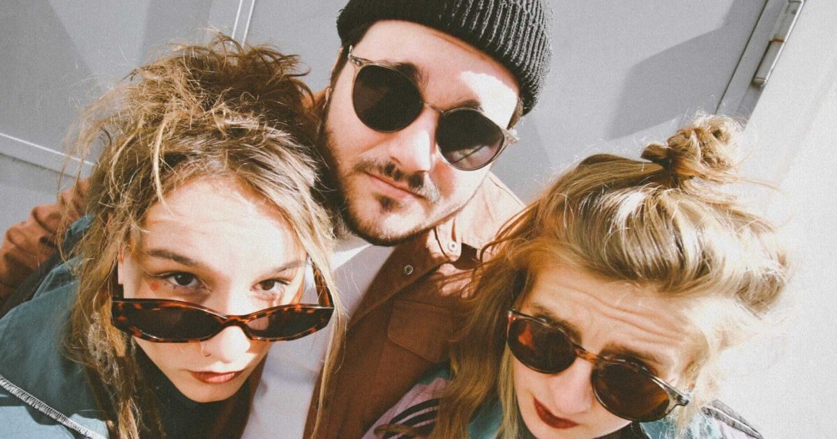 WEEKEND RADAR: Koncert rapperek kritizujících Turka, vánoční kino nebo adventní rave. Kam vyrazit o víkendu?