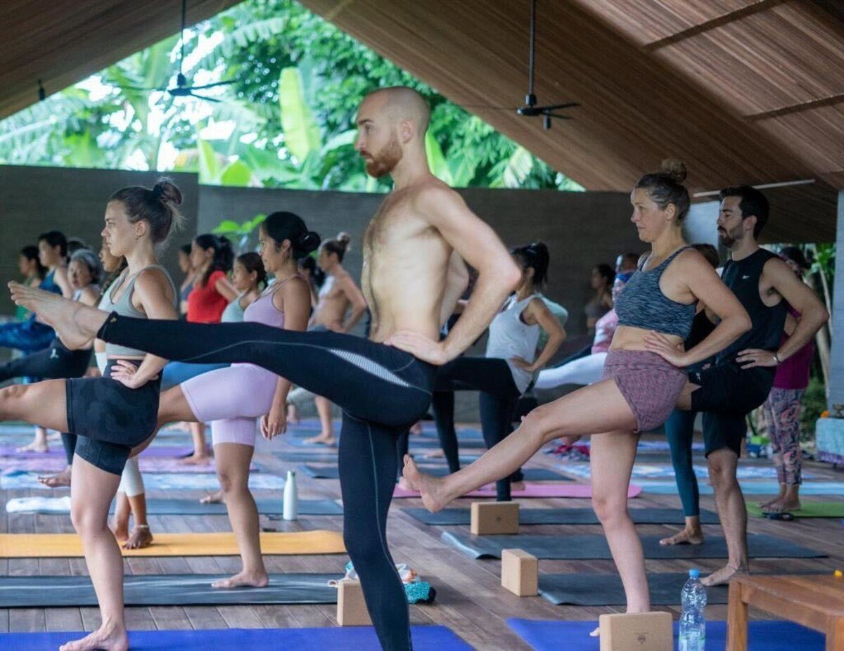 Ubuntu Bali yoga shala navrhla Marcela.