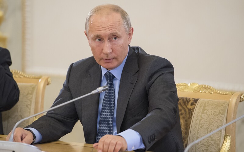 Putin podepsal zákon, díky němuž může vládnout Rusku až do roku 2036.