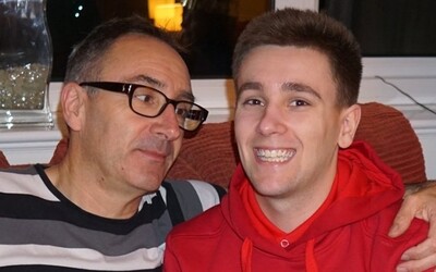 Během karantény hrával hry až 7 hodin denně. Zabila ho krevní sraženina.