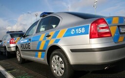 19letý opilý mladík ujížděl v Praze policii. Noční honička skončila nárazem do svodidel