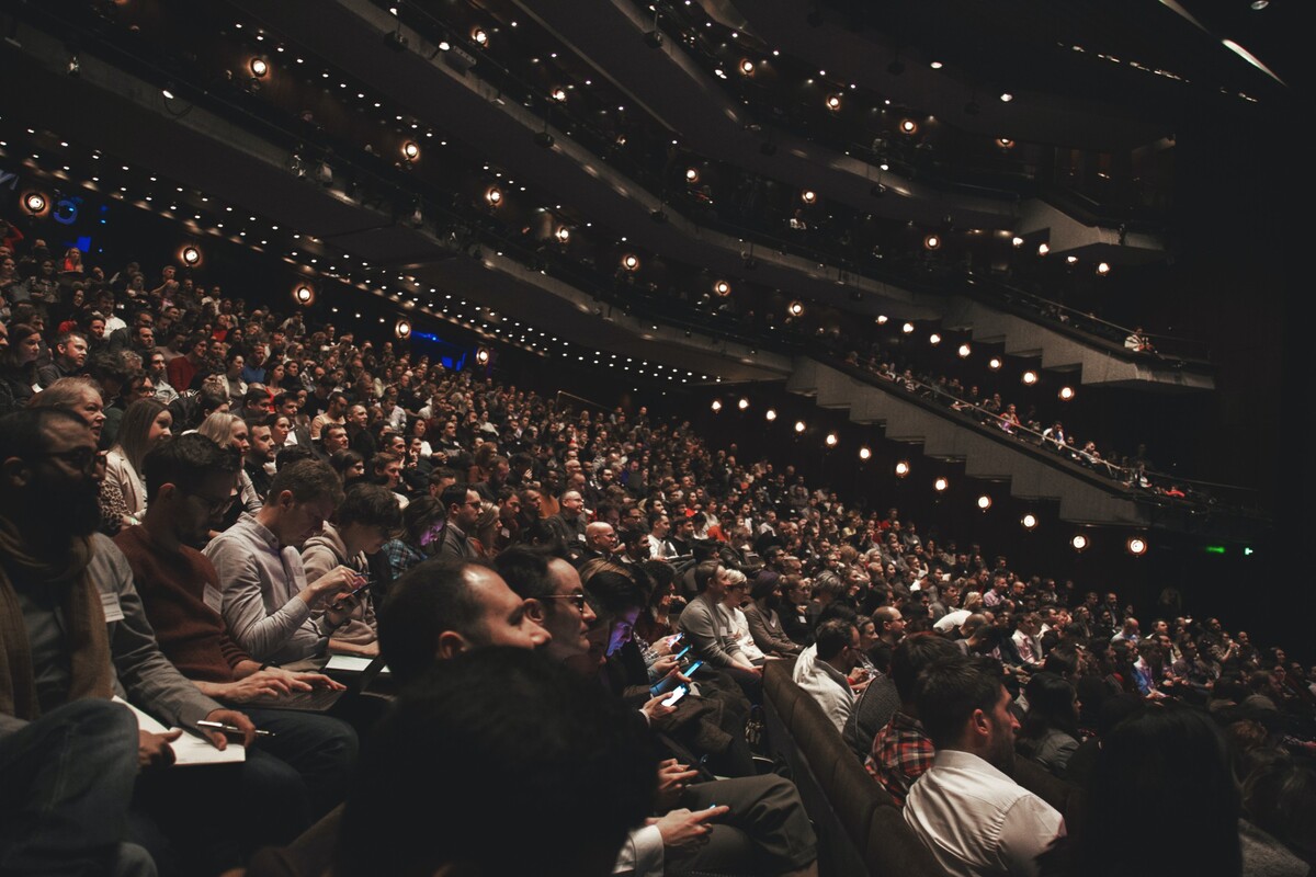 konference, publikum, diváci