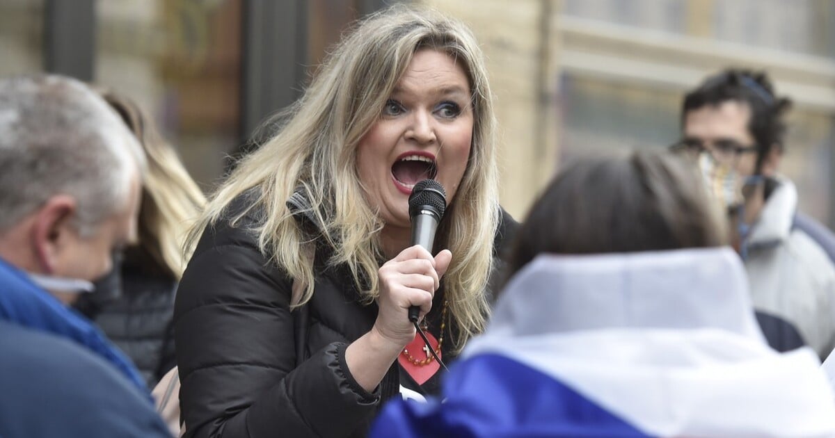 Jana Peterková dostala za šíření poplašné zprávy podmínku. Po soudu se pustila do novinářů