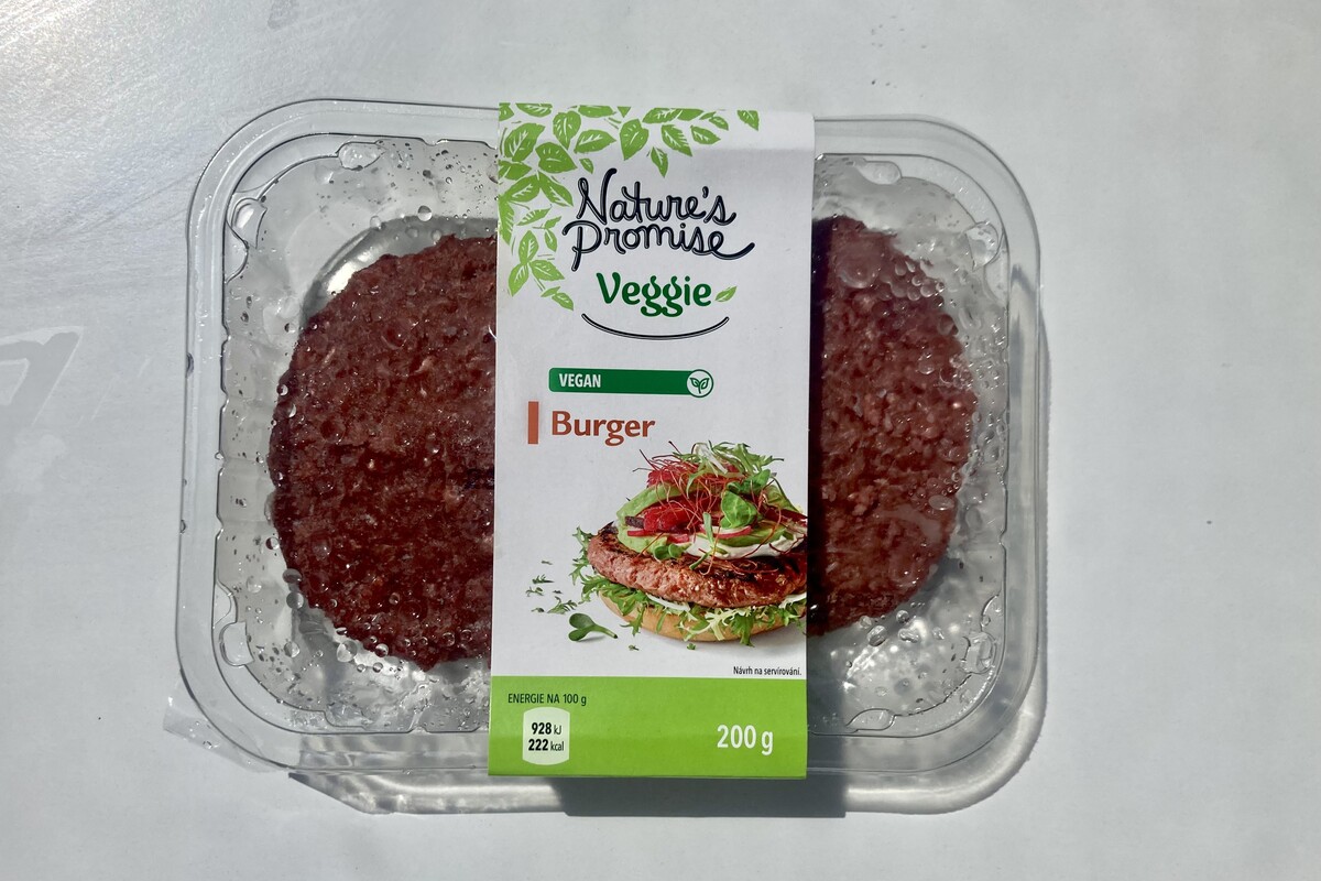 Test veganských burgerů