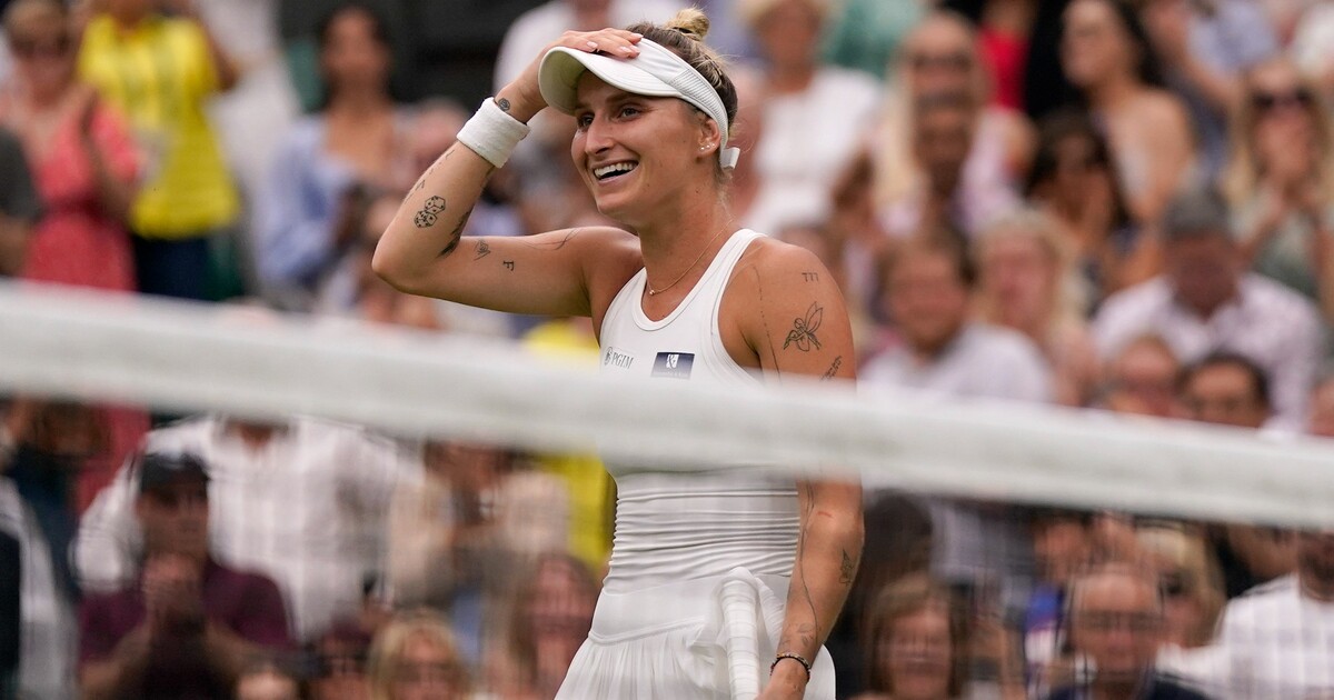 Paráda! Tenistka Markéta Vondroušová je vítězkou Wimbledonu. Tunisanku Džabúr porazila 6:4, 6:4