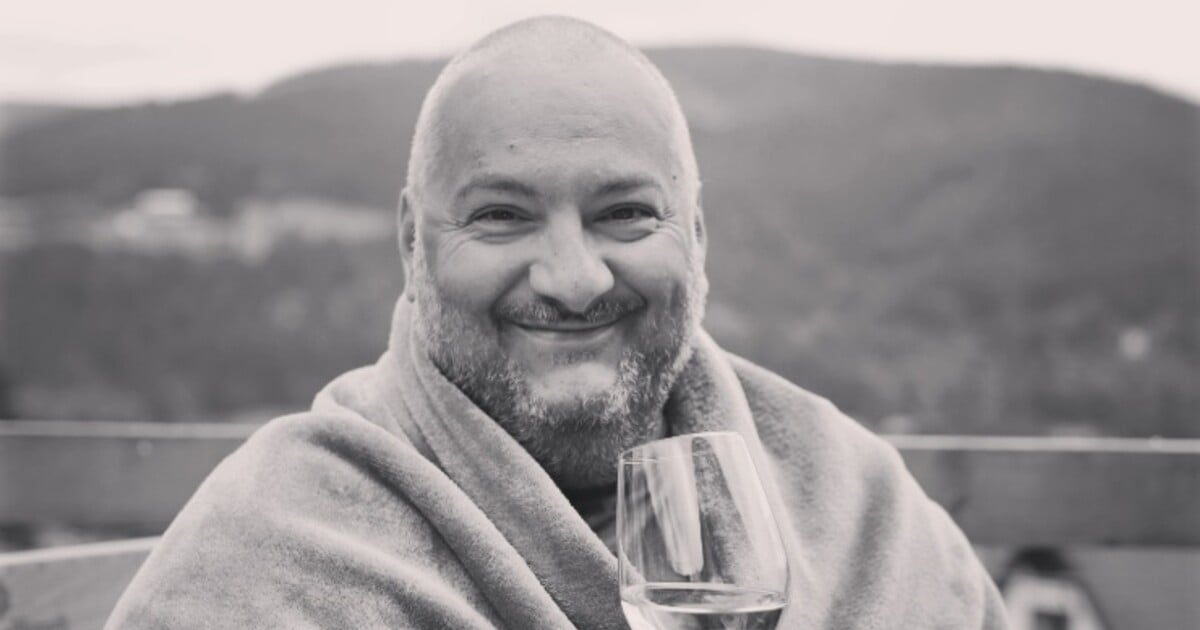 Evropa 2 oznámila podrobnosti pohřbu Patrika Hezuckého. Veřejnost se do síně nedostane