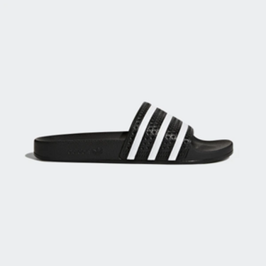 Prečo vznikli prvé šľapky do sprchy adidas Adilette?