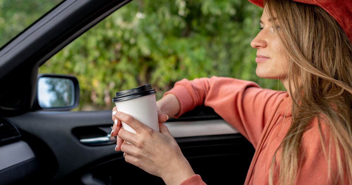 Návštěva benzínky jí změnila život. Žena se zastavila pro kafe a vyhrála přes 20 milionů