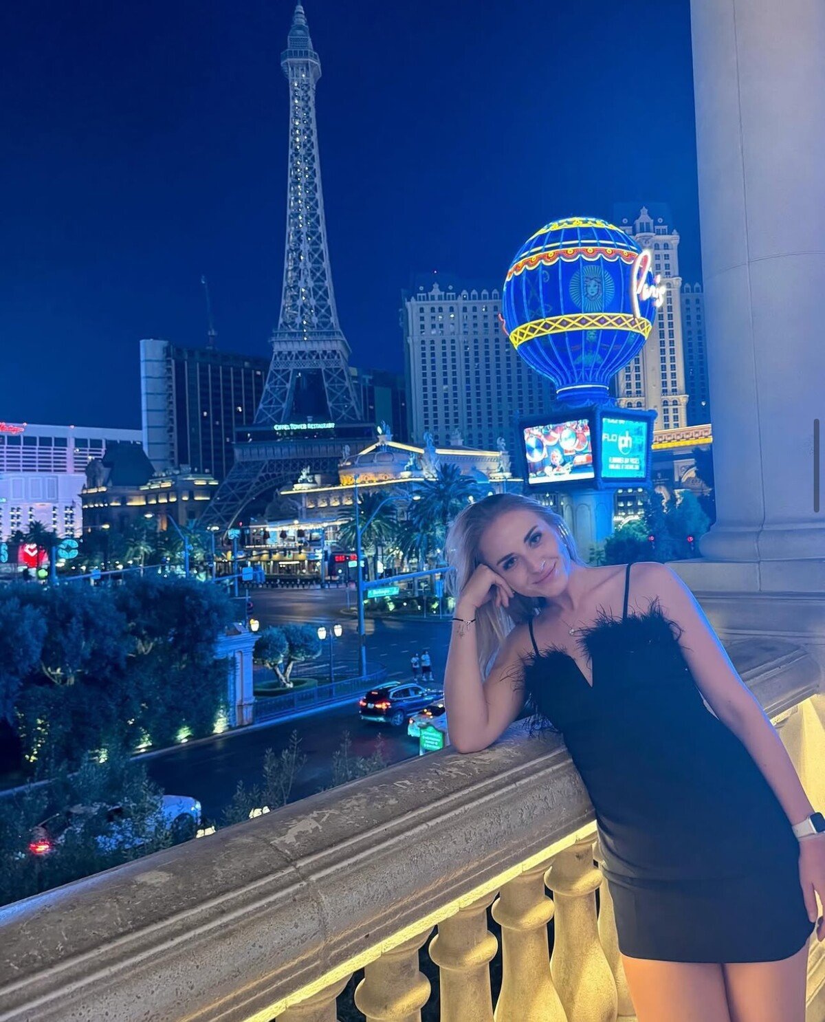 Simona ve Vegas.