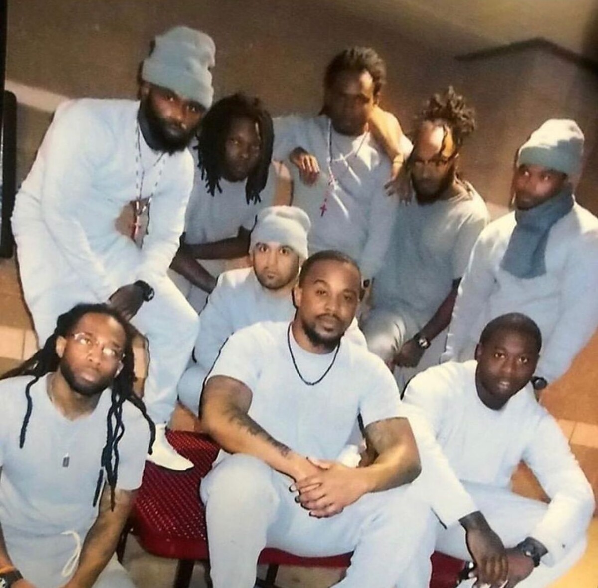 Nine Trey Gang zverejnil fotku z väzenia