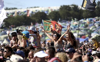 Festival Glastonbury už podruhé kvůli pandemii koronaviru zrušili. Znovu tak promeškali své 50. výročí.