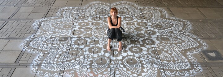 Vychutnej si s námi romantičtější verzi street artu od polské umělkyně Nespoon