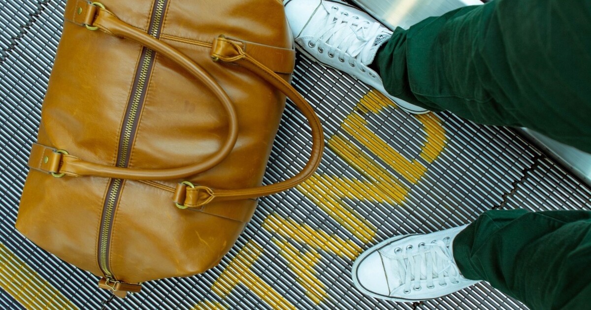 Ryanair povzbuzuje zaměstnance k přísnějším kontrolám. Zvýší jim odměnu za odhalení nadrozměrného zavazadla