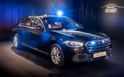 Mercedes-Benz tvrdí, že nové S 680 Guard je nejbezpečnější limuzínou na světě. Kvůli pancíři váží 5 tun.