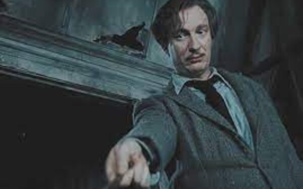  Remus Lupin.