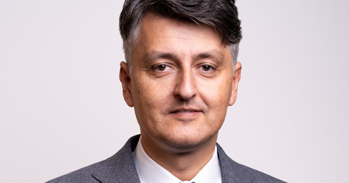 Ředitele Správy železnic, u kterého našli 80 milionů, odvolali. Rada se shodla jednomyslně