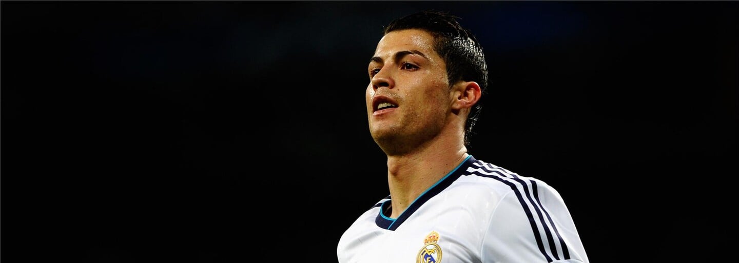 203 zápasov, 230 gólov. Cristiano Ronaldo prekonal Raula a je najlepším ligovým strelcom histórie Realu Madrid